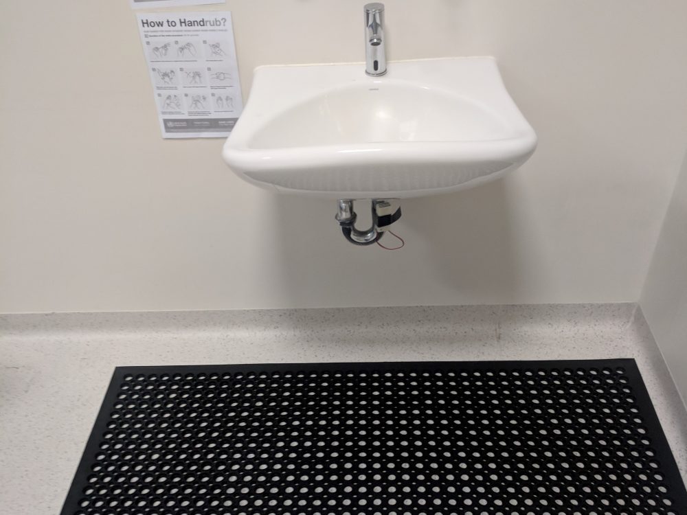 8 Retail areas where antislip mats are needed. MatTek inc. Allway